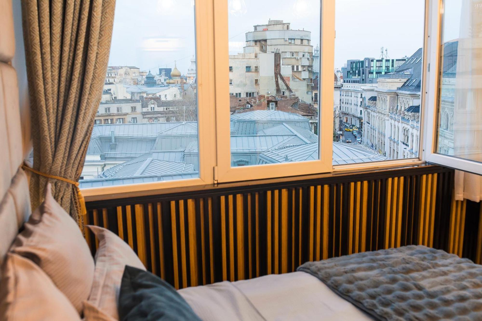 בוקרשט Royalty Apt With City Views On Calea Victoriei מראה חיצוני תמונה